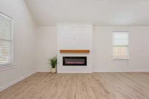 924 Church Ave, Waco, TX 76706 - Photo 6