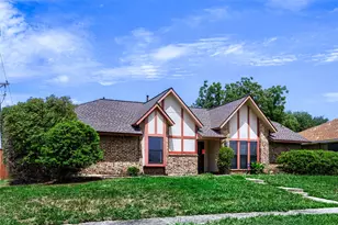 1701 Paxton Dr, Carrollton, TX 75007 - Photo 2