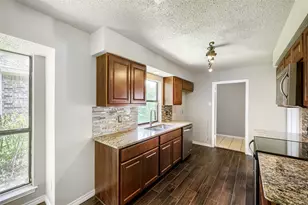 1701 Paxton Dr, Carrollton, TX 75007 - Photo 10
