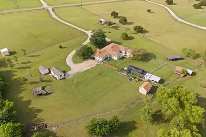 4736 Saint Leger Drive, Cleburne, TX 76033 - Photo 2
