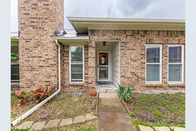 829 Broadmoor Drive, Mesquite, TX 75149 - Photo 2