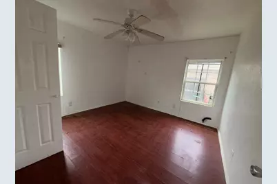 1720 E Arlington Avenue, Fort Worth, TX 76104 - Photo 8