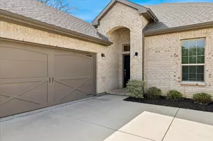 1010 Silver Oak Dr, Mansfield, TX 76063 - Photo 2