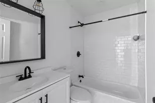 212 N 19th St, Corsicana, TX 75110 - Photo 12