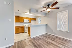 2835 Keller Springs, Carrollton, TX 75006 - Photo 10