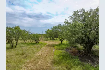 204 County Road 443, Chilton, TX 76524 - Photo 16