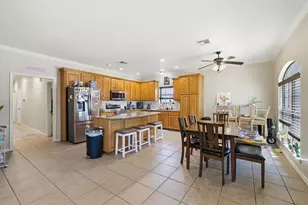 221 Gurley Ln, Waco, TX 76706 - Photo 6