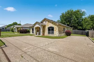 221 Gurley Ln, Waco, TX 76706 - Photo 4
