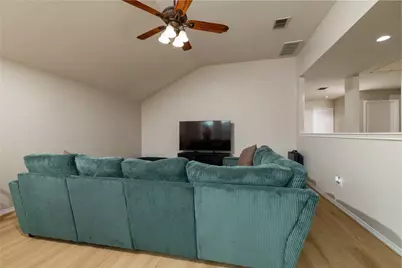 1016 Pebblecreek Drive, Burleson, TX 76028 - Photo 32