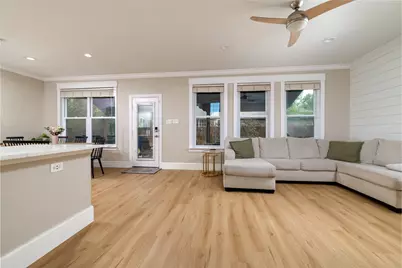1016 Pebblecreek Drive, Burleson, TX 76028 - Photo 8