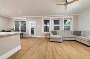 1016 Pebblecreek Dr, Burleson, TX 76028 - Photo 8