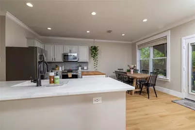 1016 Pebblecreek Drive, Burleson, TX 76028 - Photo 12