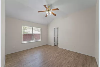 4809 Maryannes Meadow Drive, Lake Worth, TX 76135 - Photo 12