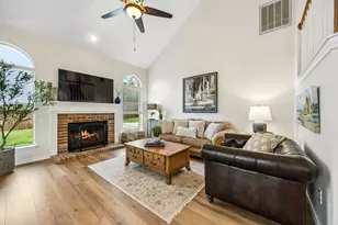 1300 Edgewood Ct, Carrollton, TX 75007 - Photo 10