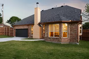 1300 Edgewood Ct, Carrollton, TX 75007 - Photo 38