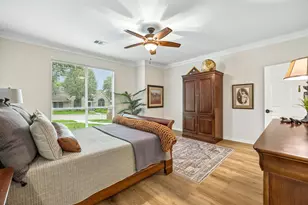 1300 Edgewood Ct, Carrollton, TX 75007 - Photo 22