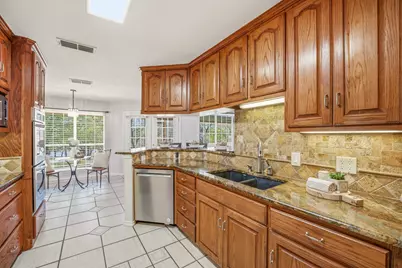 2700 Solar Court, Granbury, TX 76049 - Photo 16