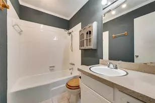 657 Sue Ann Ln, Burleson, TX 76028 - Photo 12