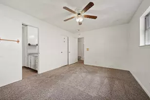 657 Sue Ann Ln, Burleson, TX 76028 - Photo 14
