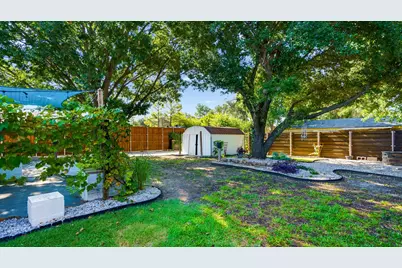 906 Pleasant Valley Road, Garland, TX 75040 - Photo 24
