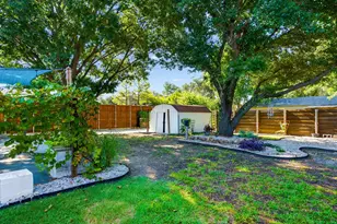906 Pleasant Valley Rd, Garland, TX 75040 - Photo 24
