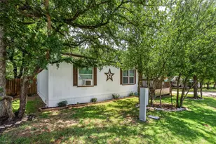 3119 Brazos River Dr, Granbury, TX 76048 - Photo 2