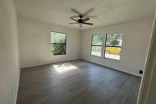 3910 Johnson St, Greenville, TX 75401 - Photo 6