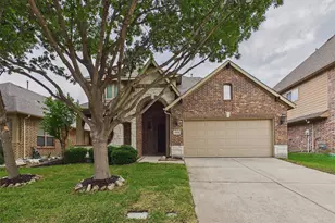 9304 Harrell Dr, McKinney, TX 75072 - Photo 2