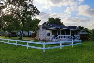 6113 Broadway Ave, Haltom City, TX 76117 - Photo 1