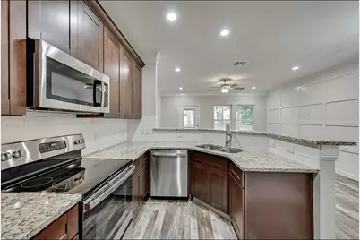 1707 Ash Crescent Street, Fort Worth, TX 76104 - Photo 4