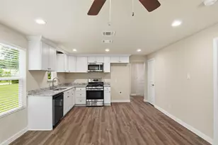 1618 Cleveland St, Greenville, TX 75401 - Photo 6