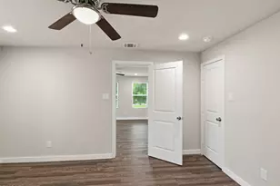 1618 Cleveland St, Greenville, TX 75401 - Photo 10
