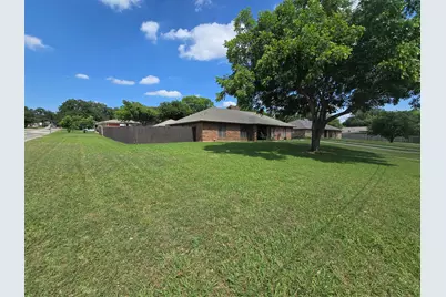 7451 N College Circle, North Richland Hills, TX 76180 - Photo 20