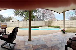 2140 Sandell Dr, Grapevine, TX 76051 - Photo 12