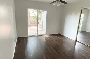 914 Azalia Dr, Lewisville, TX 75067 - Photo 8