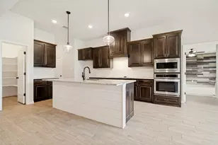 1013 Finney Dr, Weatherford, TX 76085 - Photo 12