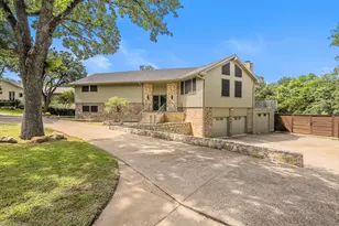 1724 Prestonwood Dr, Arlington, TX 76012 - Photo 1