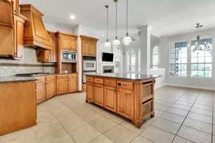 1216 Queen Peggy Ln, Lewisville, TX 75056 - Photo 10