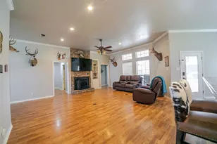 611 Fawn Trail, Tioga, TX 76271 - Photo 8