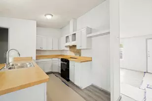 6205 N Highland Cir, Haltom City, TX 76117 - Photo 6