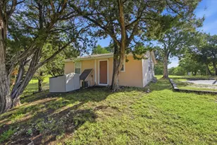 229 Canyon Dr, Whitney, TX 76692 - Photo 6