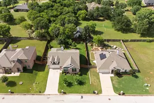 3716 Jazmine Dr, Fort Worth, TX 76140 - Photo 2