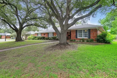 4213 Hildring Drive W, Fort Worth, TX 76109 - Photo 2