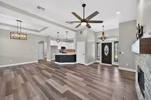 815 W Ball St, Weatherford, TX 76086 - Photo 4