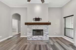815 W Ball St, Weatherford, TX 76086 - Photo 10