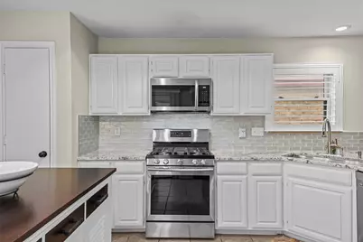 2035 Clearwater Trail, Carrollton, TX 75010 - Photo 14