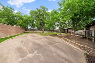 801 NW 7th Ave, Mineral Wells, TX 76067 - Photo 36