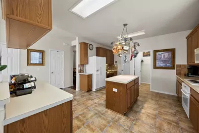 1759 Sunset Ridge Drive, Grand Prairie, TX 75050 - Photo 8