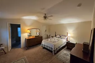 237 High Bluff Dr, Bridgeport, TX 76426 - Photo 6