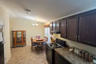 237 High Bluff Dr, Bridgeport, TX 76426 - Photo 4